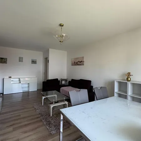 With Balconies Close To Beaches Apartment *